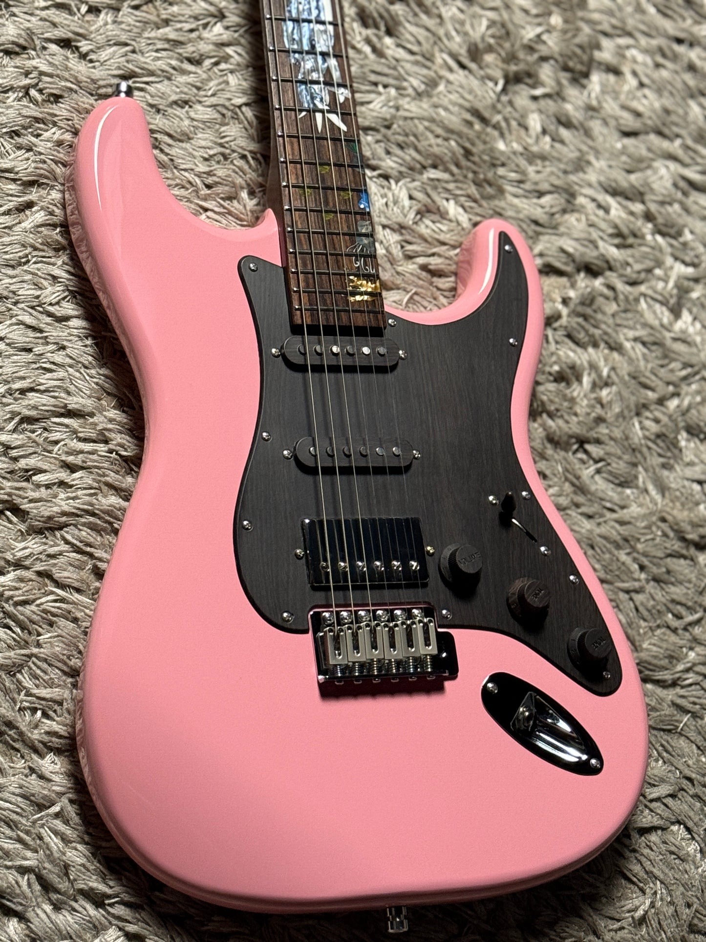 Dhatarattha Custom DST HSS in Shell Pink with Rosewood FB and "Pacific Ocean" Inlay