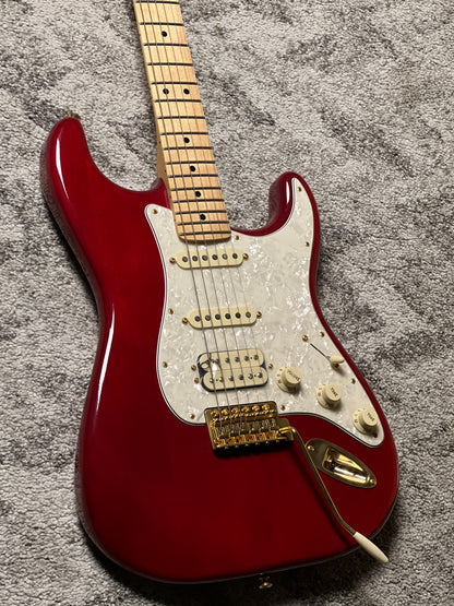 Fender Tash Sultana Stratocaster With Maple FB In Transparent Cherry MX20054061 (USED)