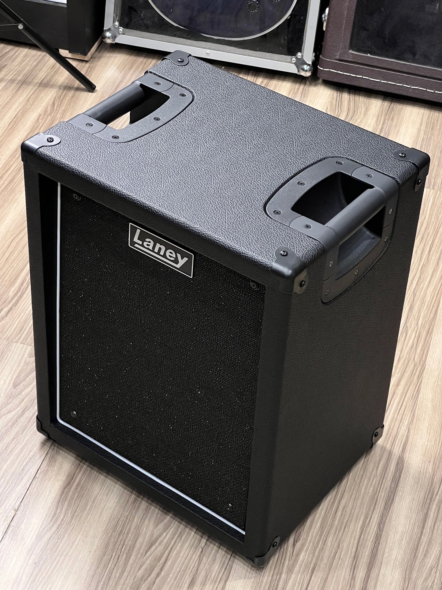 Laney LFR-110 250-watt 1 x 10-inch Guitar Speaker Cabinet