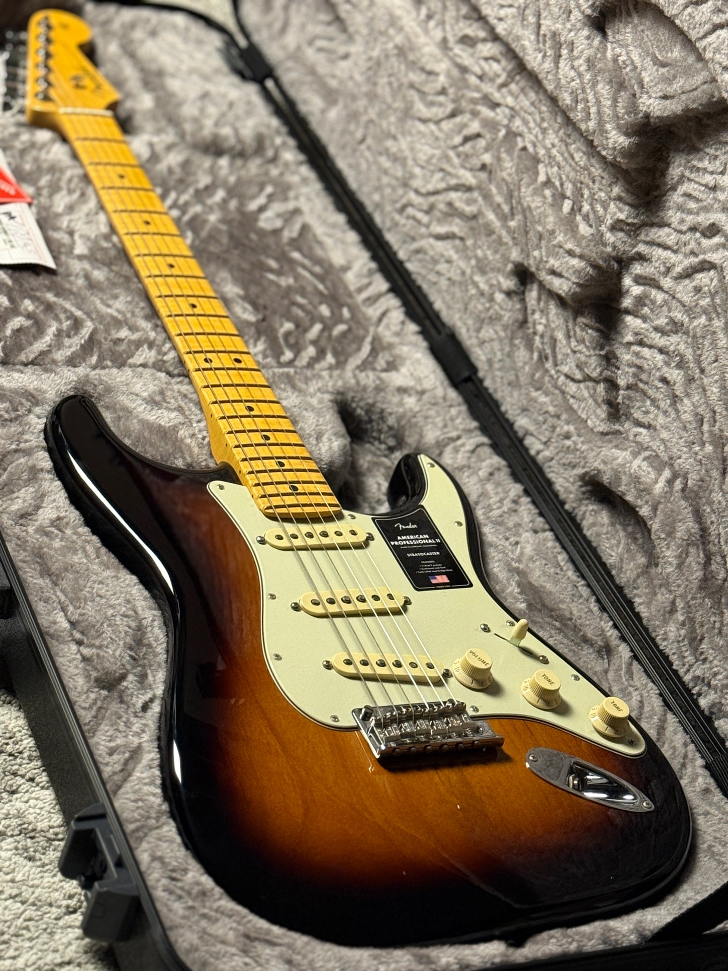 Fender American Professional II Stratocaster with Maple FB Anniversary in 2-Color Sunburst US23087299