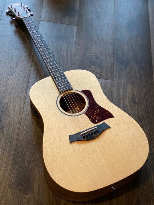 Taylor Big Baby Taylor-e Acoustic Guitar w/Electronic and Bag