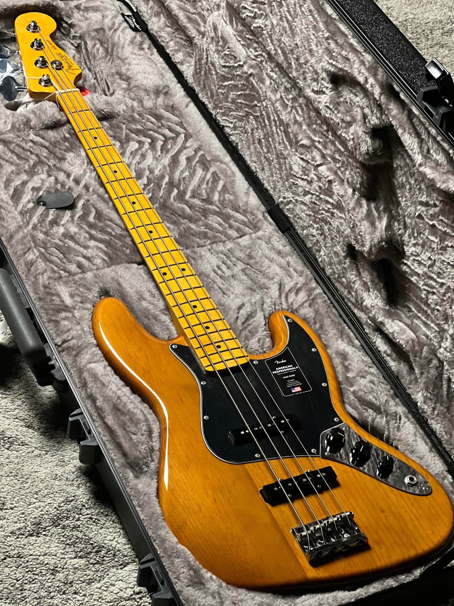 เบส Fender American Professional II Jazz Bass พร้อม Maple FB สี Roasted Pine