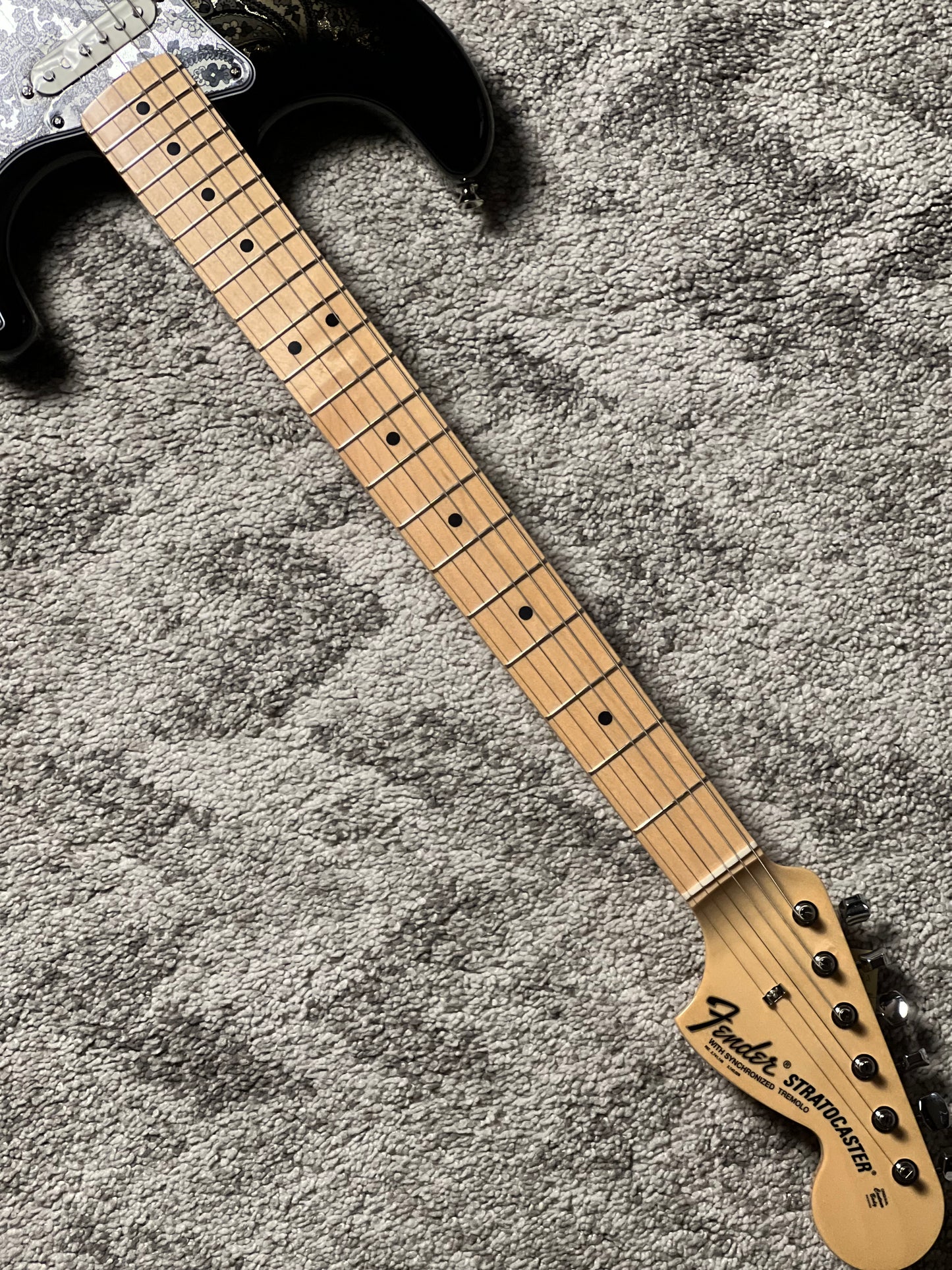 Fender MIJ Limited Stratocaster with Maple FB in Black Paisley JD26001086