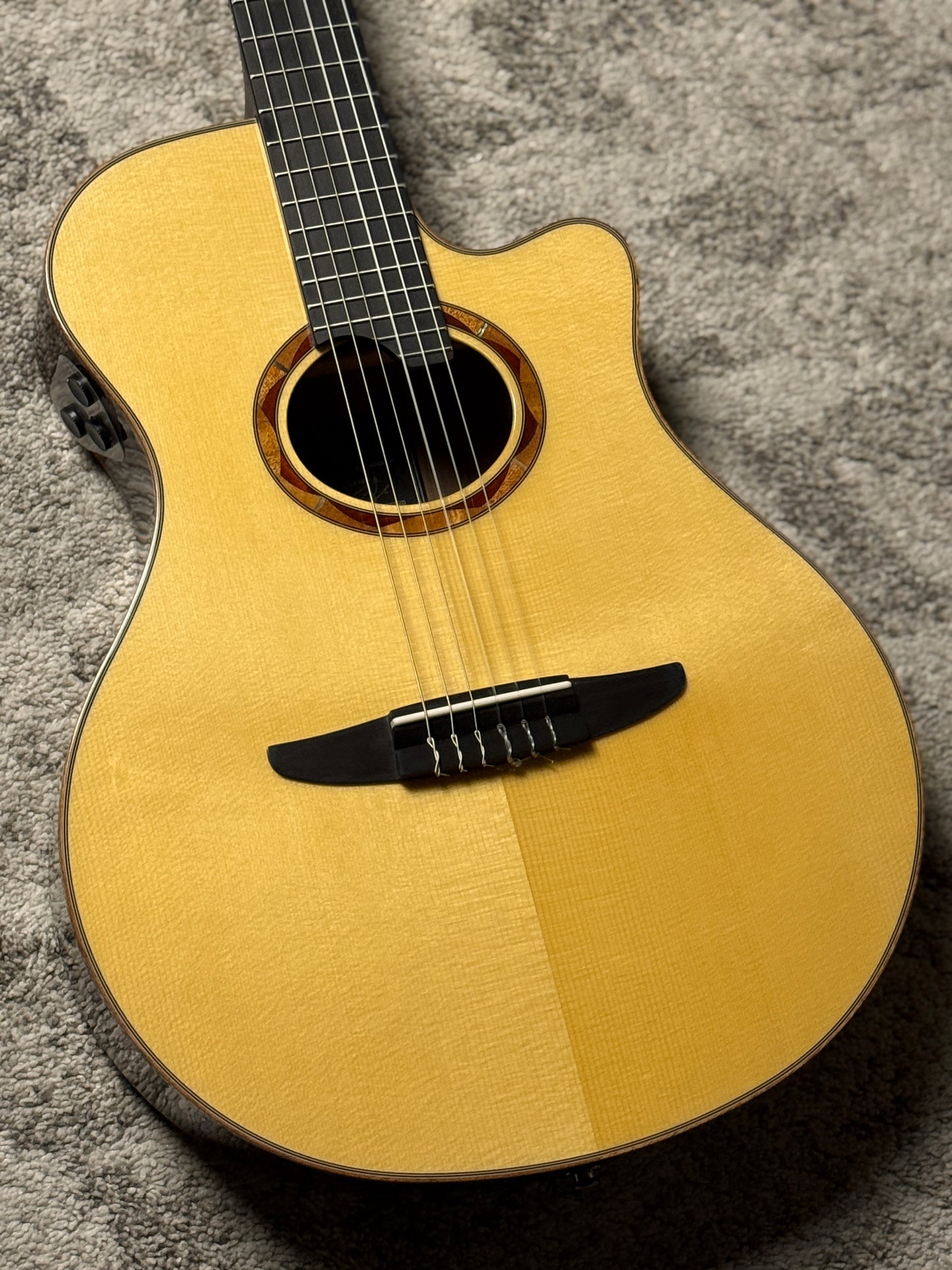 Yamaha NTX5 Acoustic-electric Nylon String Guitar