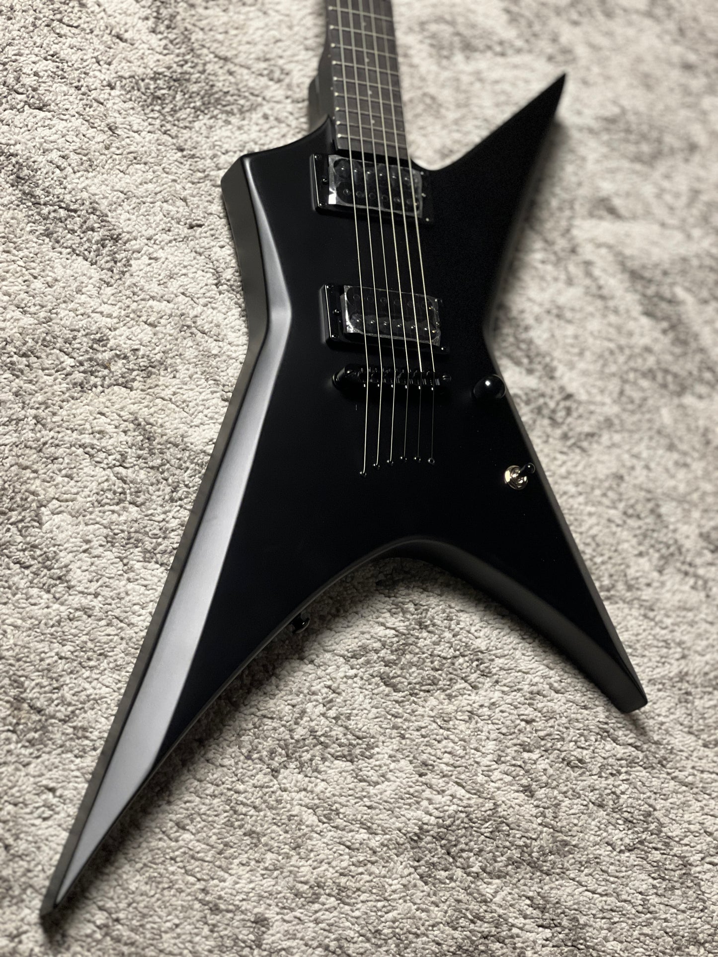 Solar XB4.6C in Carbon Black Matte