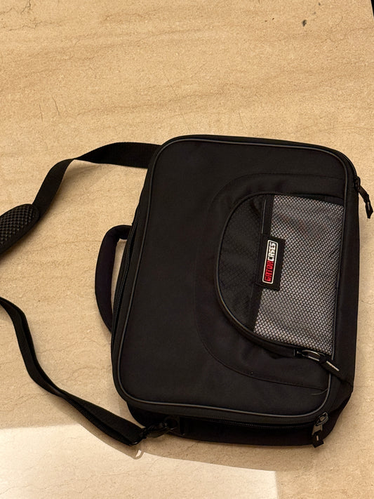 Gator G-MULTIFX-1510 - 15 x 10-inch Effects Pedal Bag (fit for Fractal FM3)