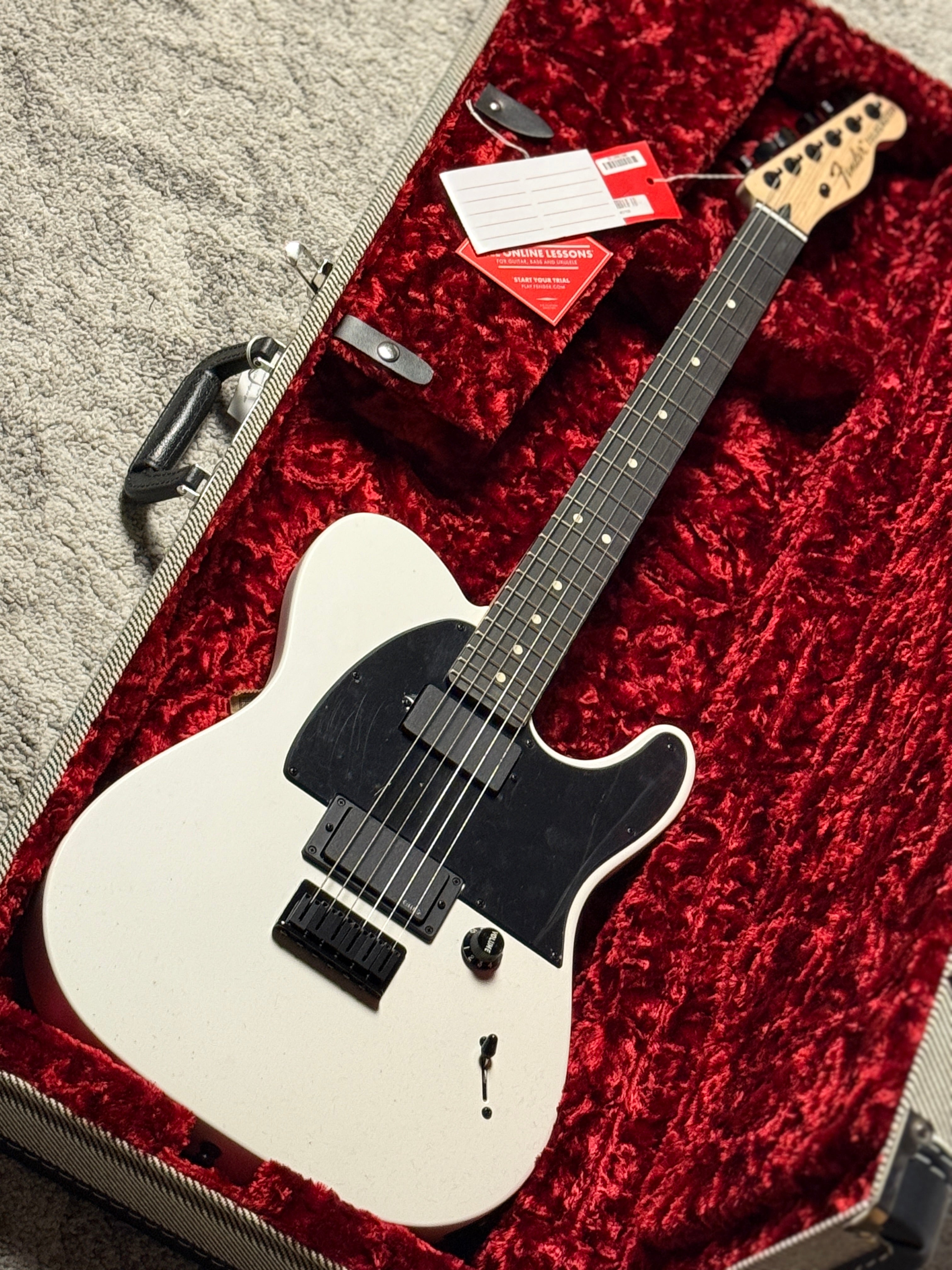 Fender Artist Jim Root Telecaster Guitar Ebony Neck in Flat White