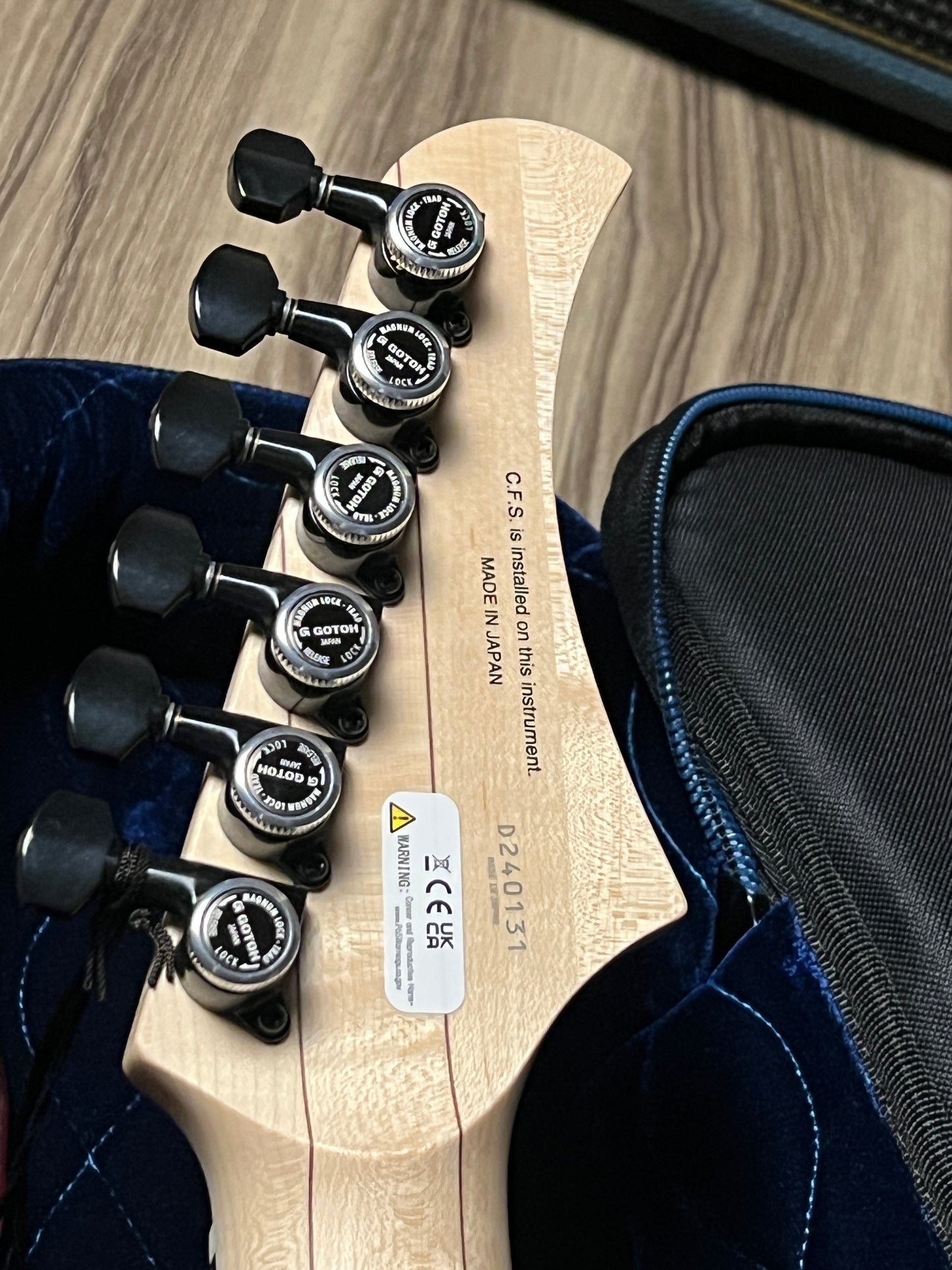 Fujigen FGN JMY3-ASH-E Mythic J-standard in Open Pore Black D240131