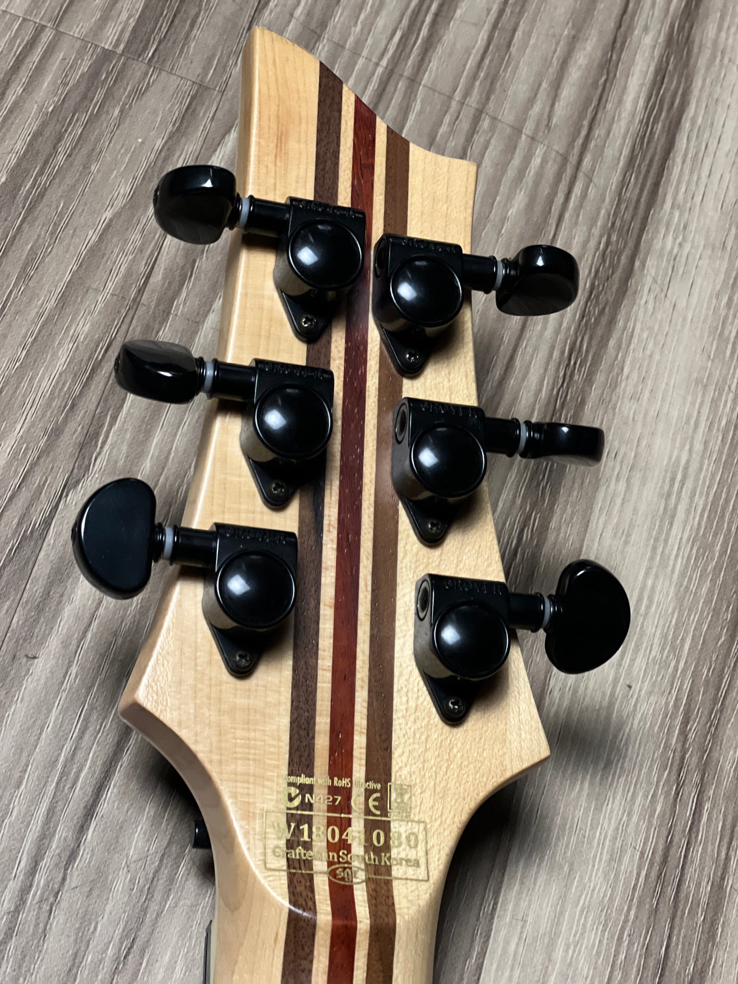 Schecter C-1 FR S SLS Elite in Black Fade Burst W18041080