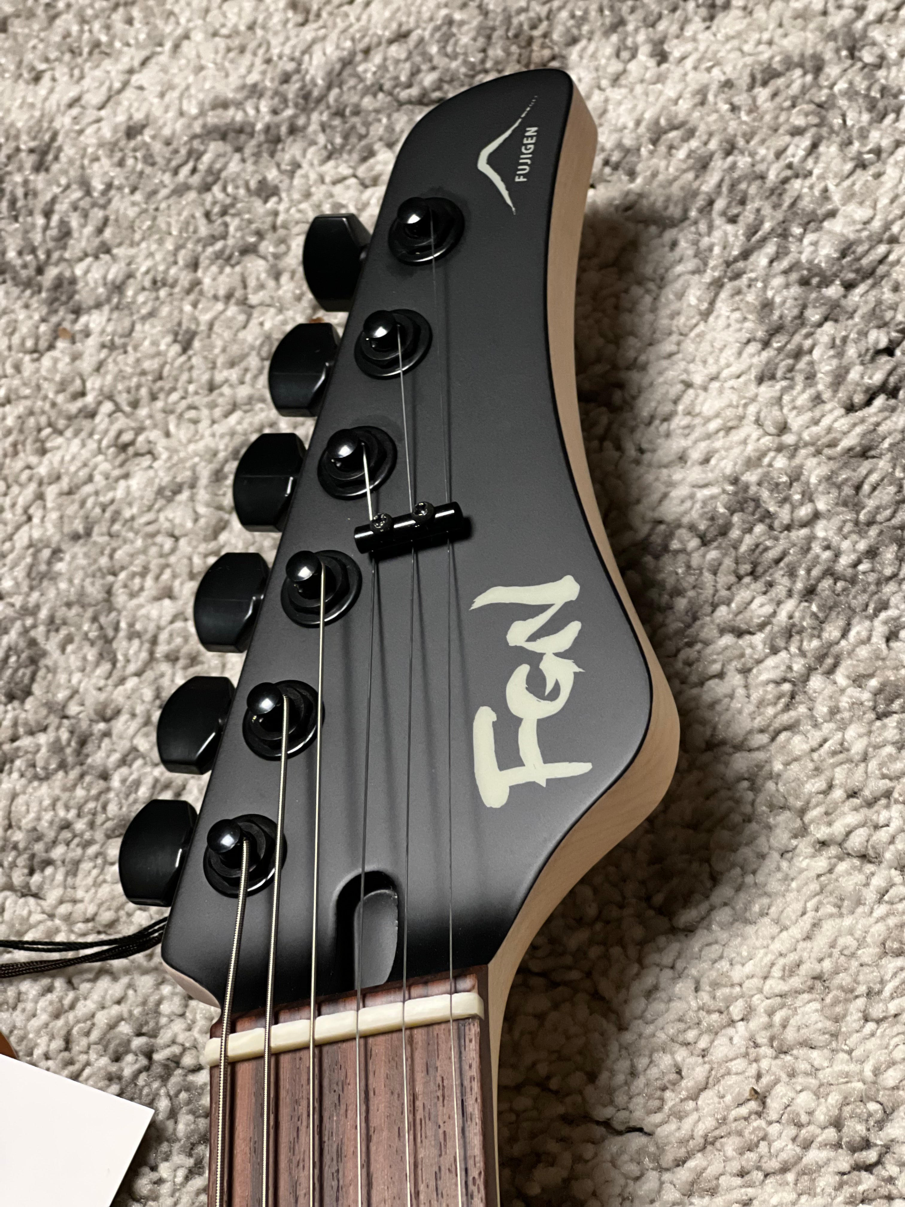 Fujigen FGN Iliad JIL3-ASH-DE664-R/OPB in Open Pore Black