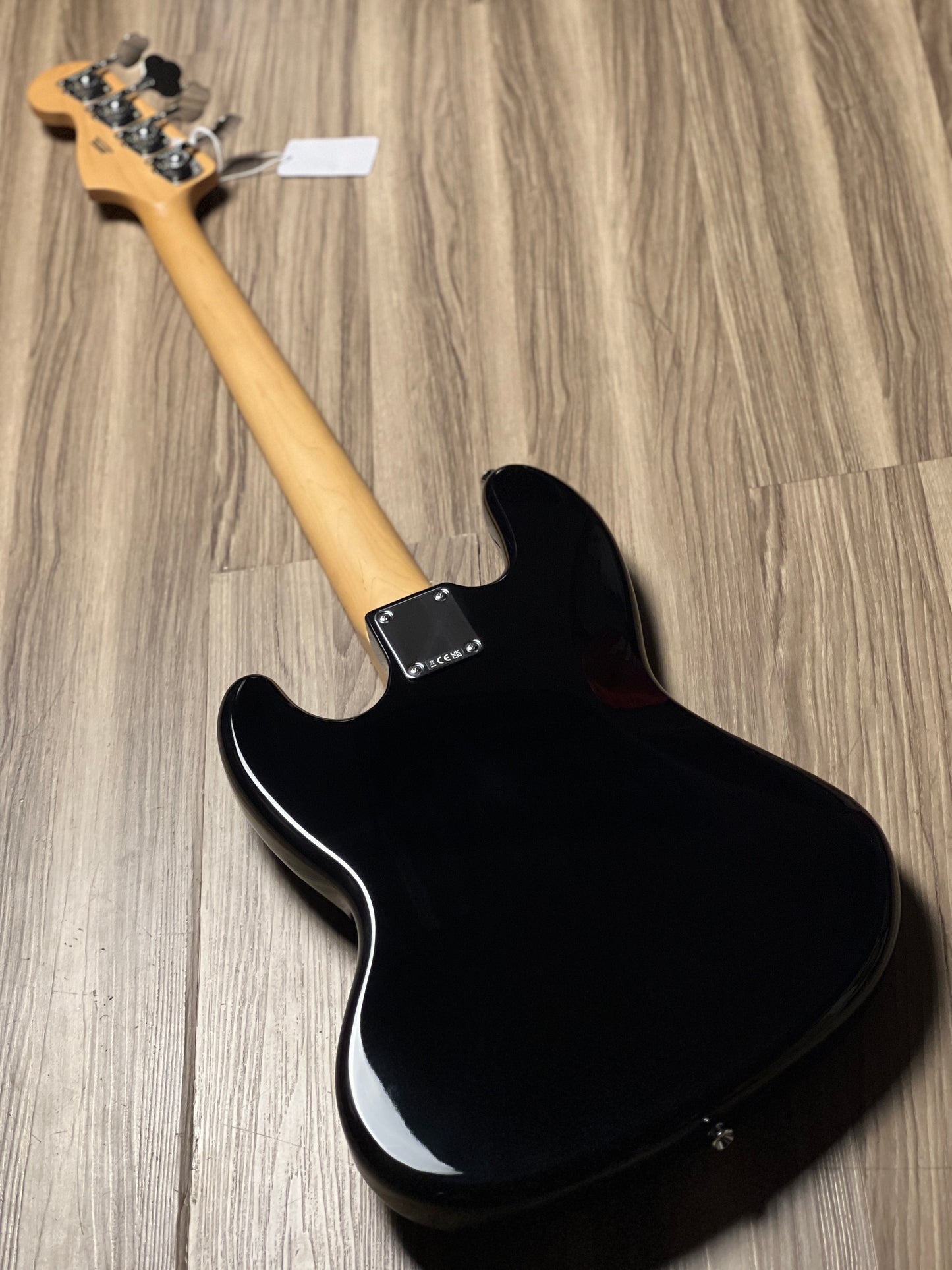 Fender Standard Jazz Bass with Maple FB in Black