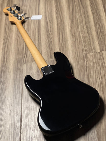 Fender Standard Jazz Bass with Maple FB in Black