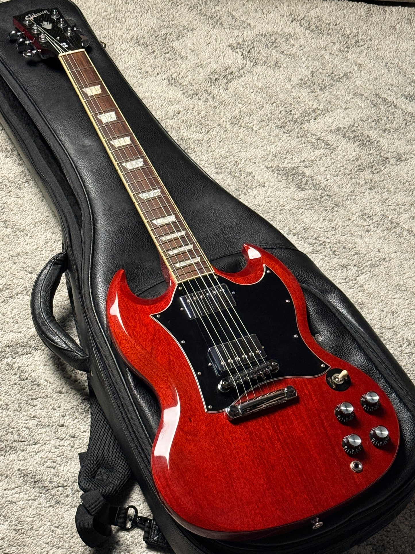 Gibson SG Standard in Heritage Cherry with Gigbag 219230117 (USED)