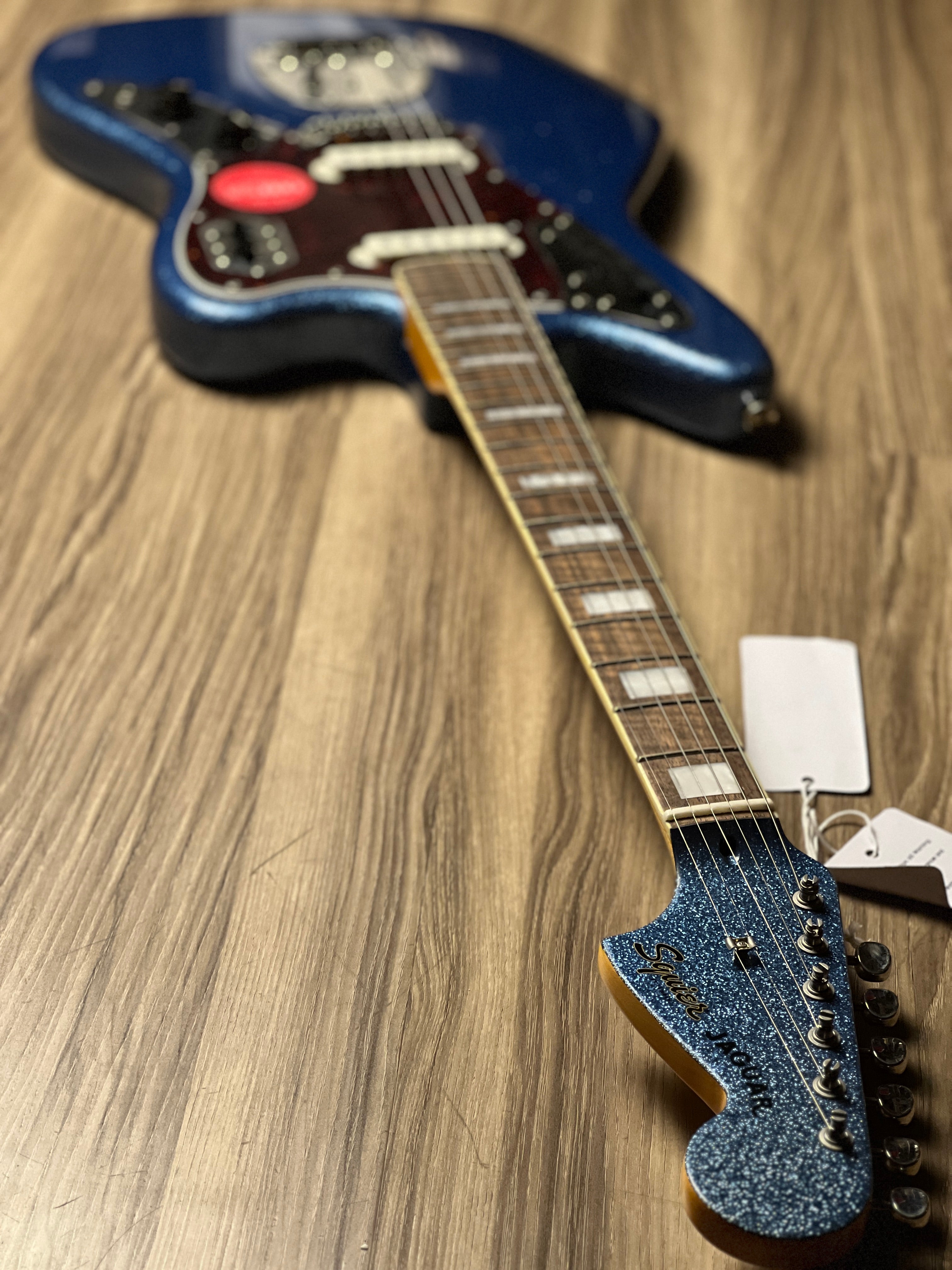 美品★Squier FSR Classic Vibe70s Jaguar Squier Classic Vibe '70s Jaguar Blue Sparkle – Chicago Music Exchange