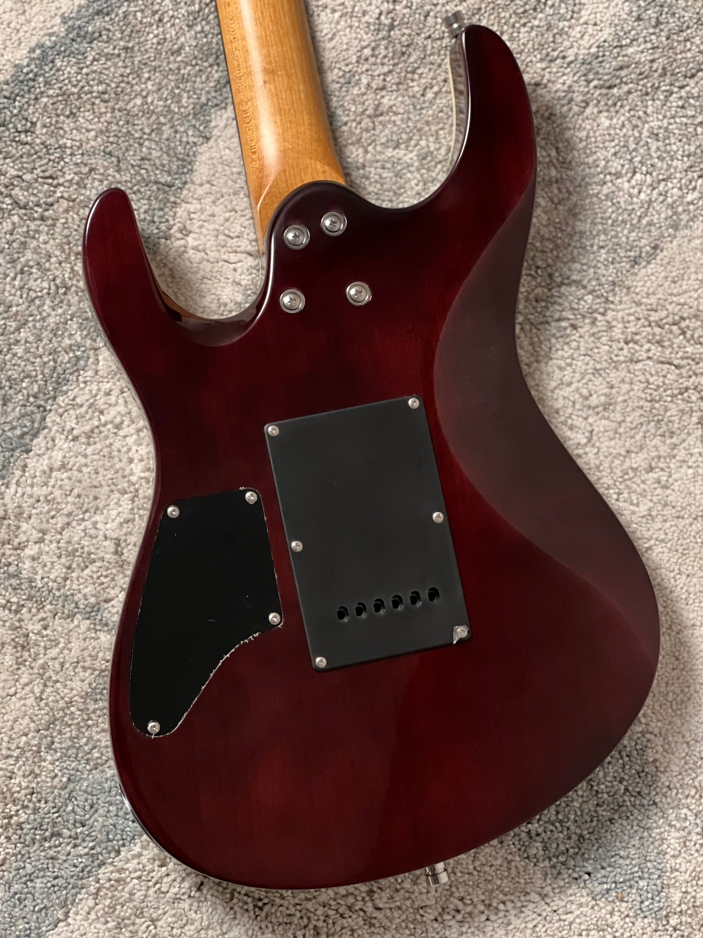Dhatarattha Custom DST HH Quilt in Natural with Rosewood FB