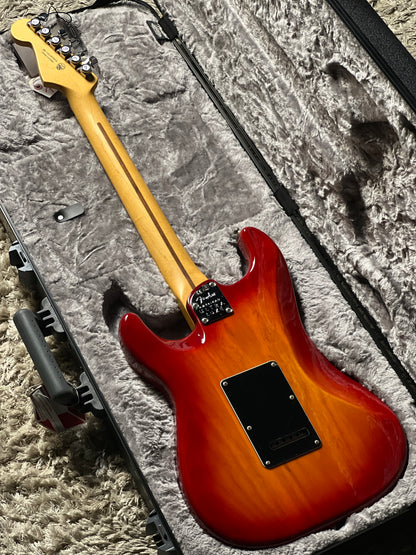 Fender American Ultra Luxe Stratocaster with Maple FB in Plasma Red Burst US210079410