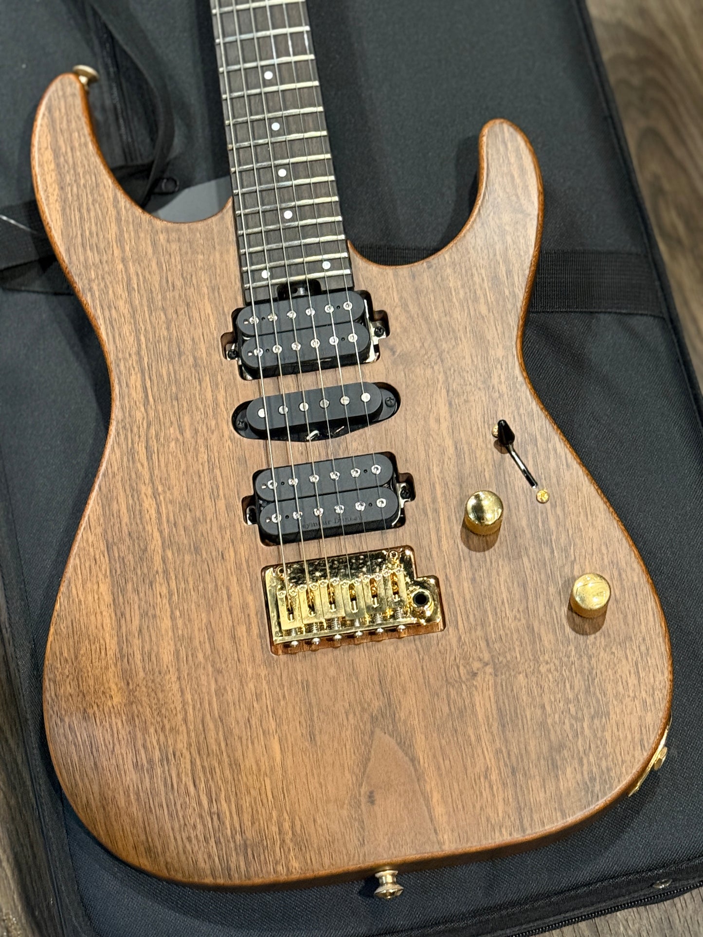 Charvel MJ DK24 HSH 2PT Mahogany w/ Figured Walnut with Streaky Ebony FB in Natural