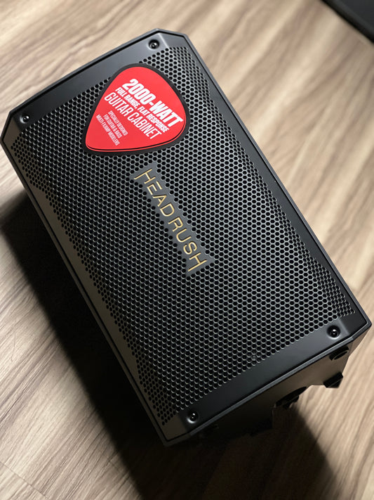 Headrush FRFR-108 MKII 2000-watt 1 x 8-inch Powered Guitar Cabinet