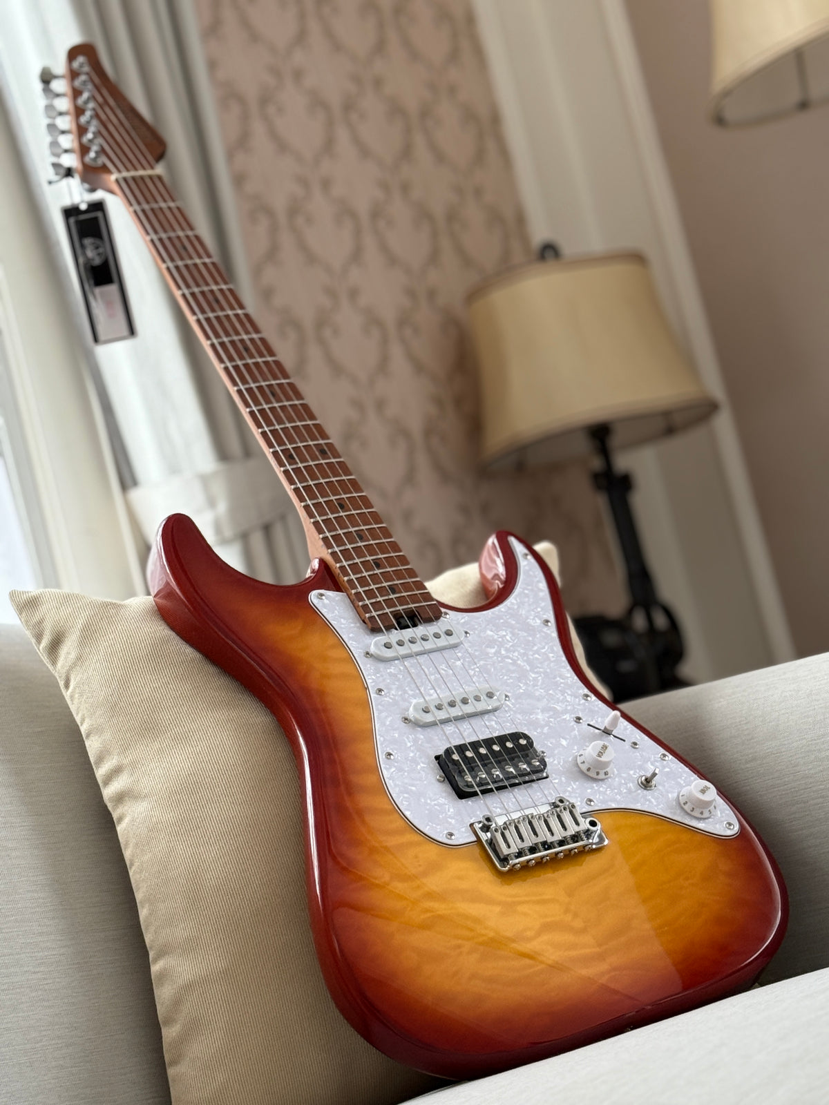 Soloking MS-1 Classic MKII in Aged Honeyburst with Roasted Maple FB and 5A Quilt Top