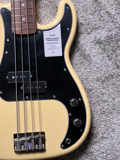 Fender Japan Traditional 70s Precision Bass with RW FB in Vintage White JD26002819