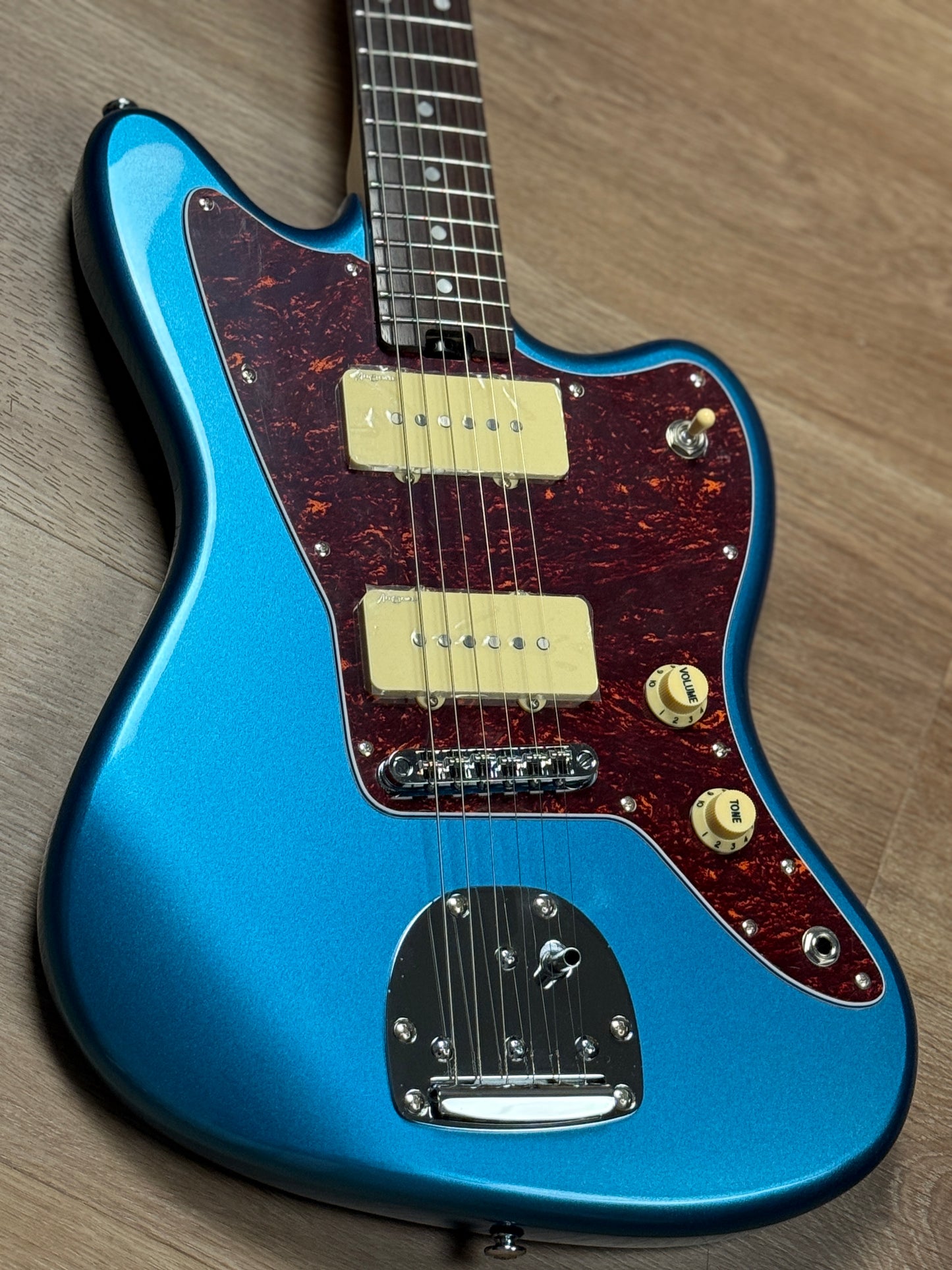 Soloking JM-1 Offset Special with Rosewood FB in Lake Placid Blue