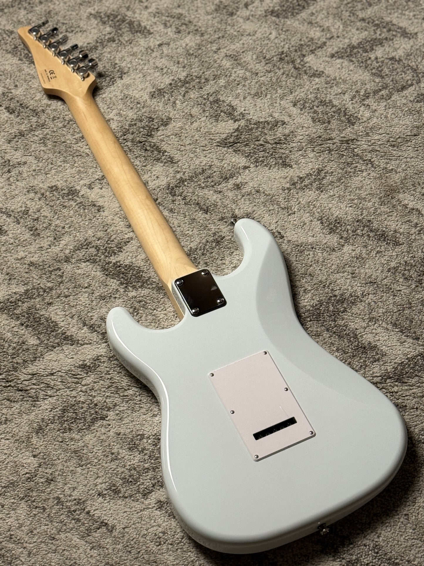 SLX Hawk Classic Essentials 22 HSS with Maple FB in Faded Sonic Blue