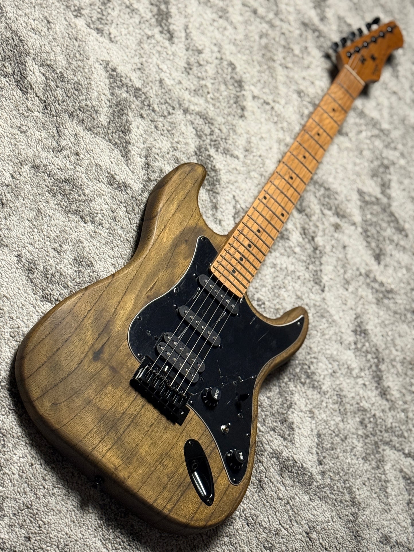 SQOE SEST650 N HSS Ash Roasted Maple Series in Open Pore Natural