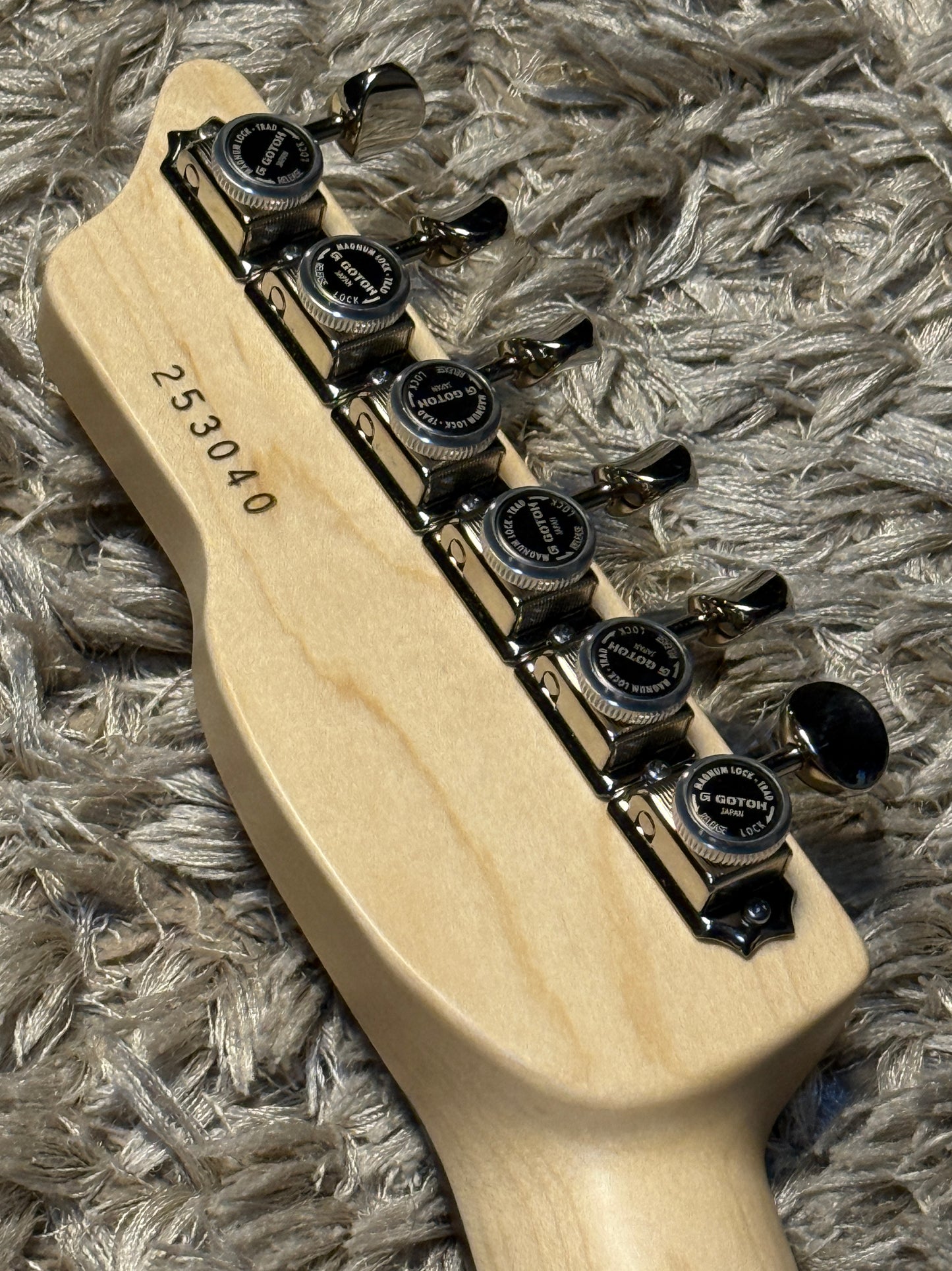 Saito S-622CS SSH Heritage with Rosewood in Black with Tortoise PG 253040