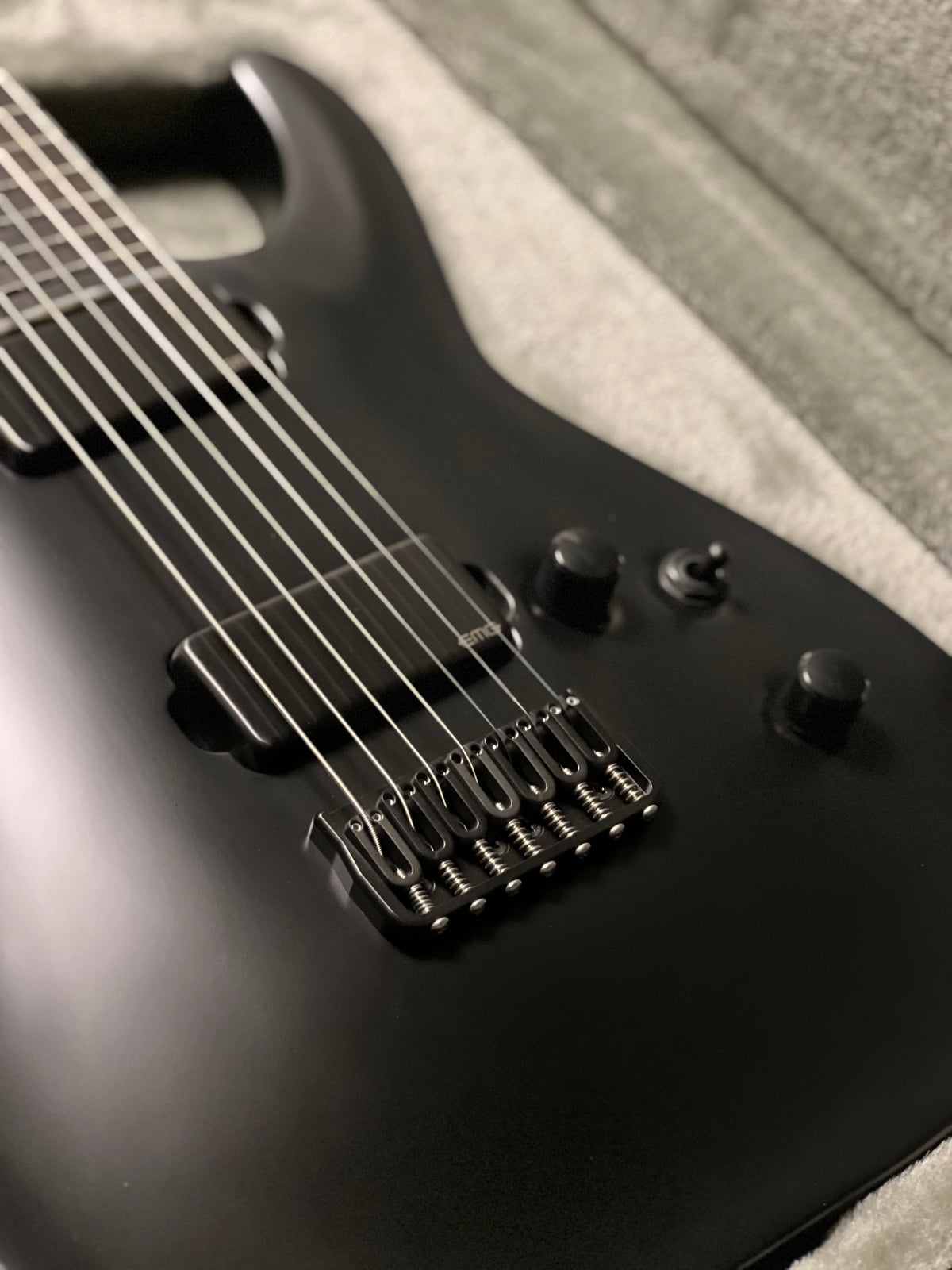 ESP E-II Horizon NT-7B Hipshot in Black satin ES0270263