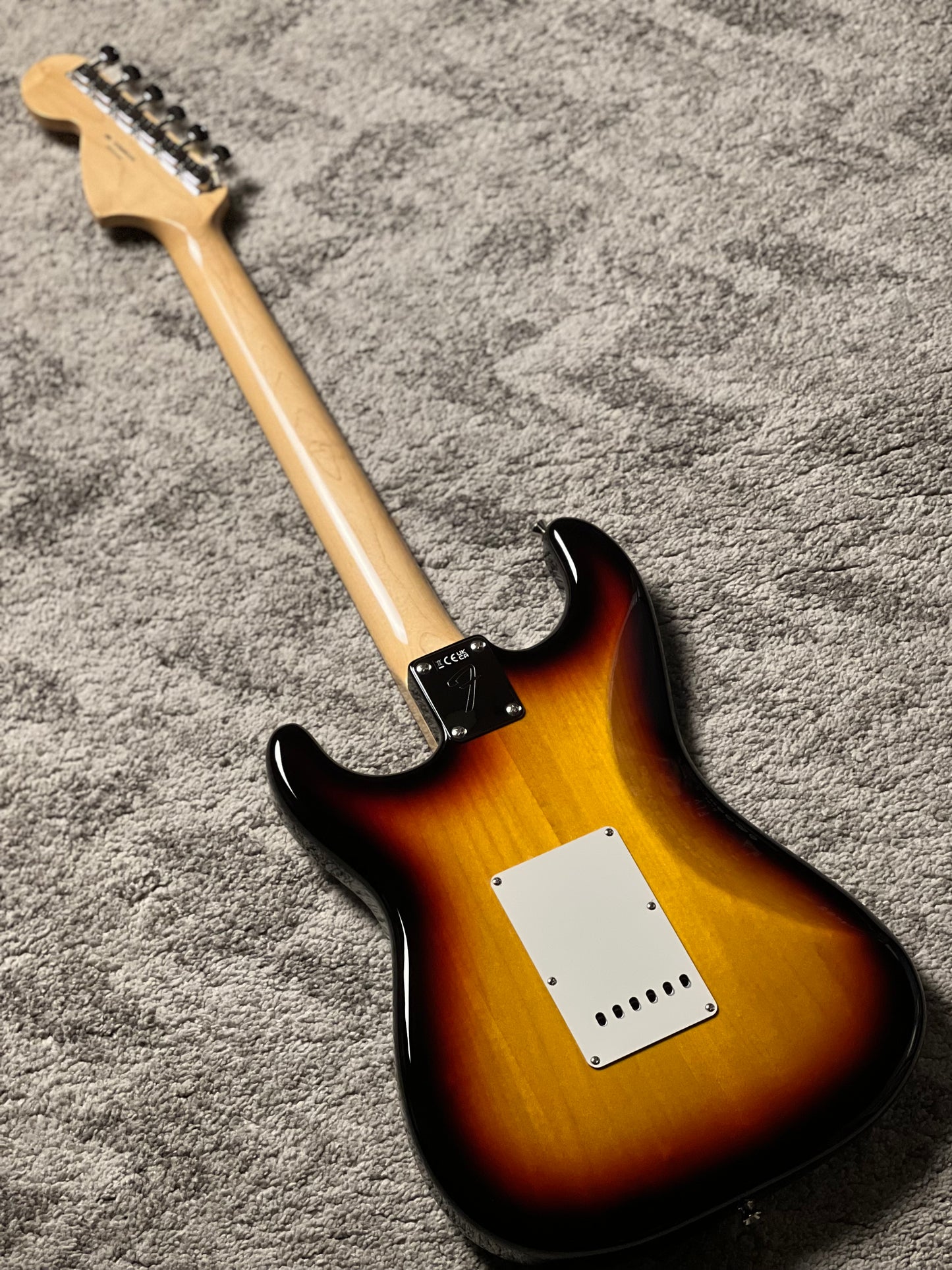 Fender Japan Traditional II Late 60s Stratocaster with Rosewood FB in 3 Tone Sunburst JD26001518