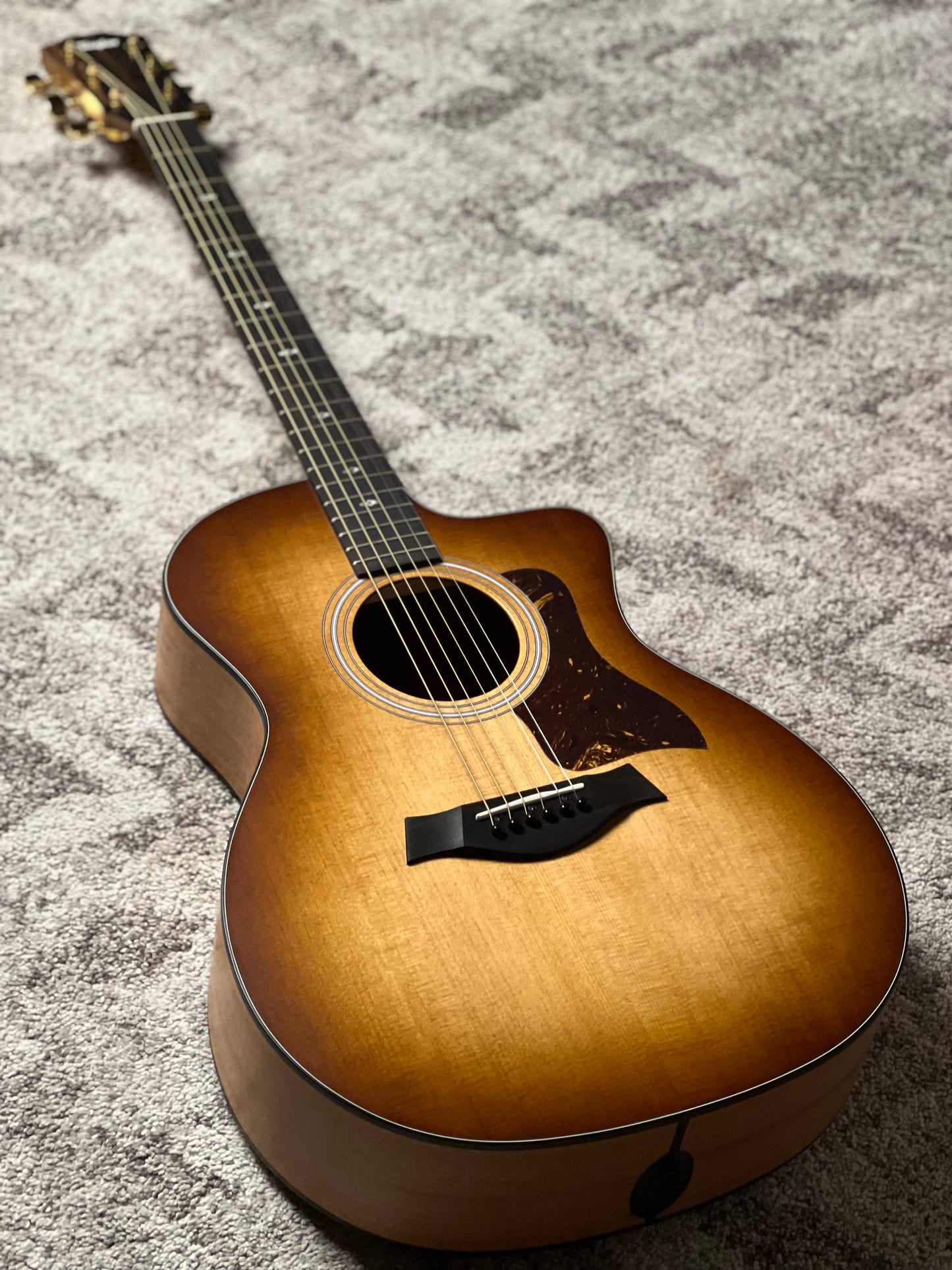 Taylor Sunset Blvd 114ce-S in Shaded Edge Burst Top w/Bag
