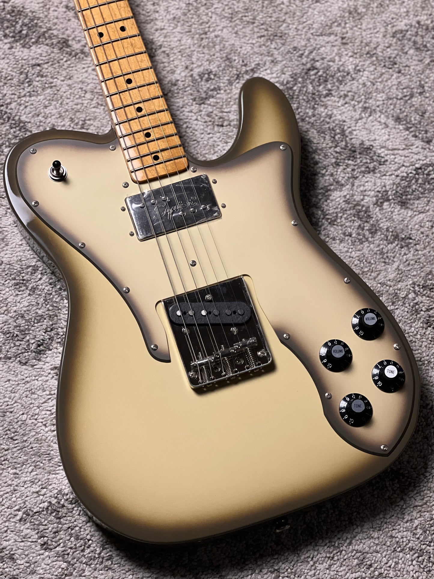 Squier FSR Classic Vibe 70s Telecaster Custom with Maple FB in Antigua Burst