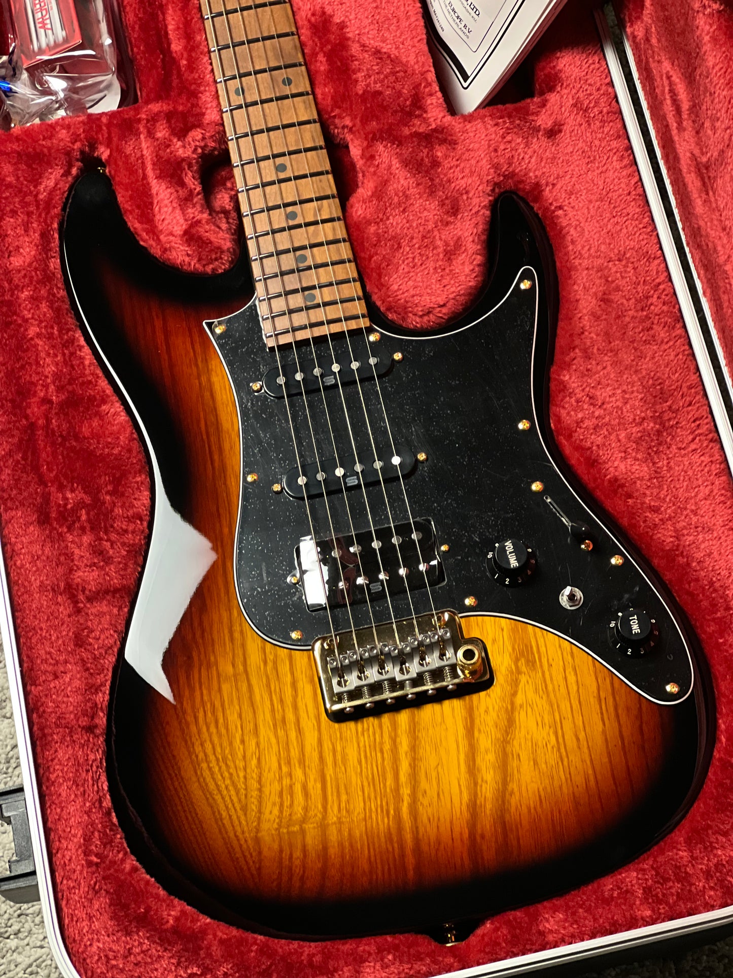 Ibanez Prestige AZ2204AG-TFB w/Case in Tri Fade Burst F2533630