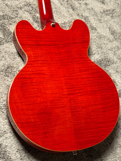 Epiphone ES-335 Figured Semi-Hollow in Sixties Cherry