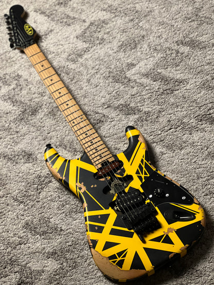 EVH Striped Series Frankenstein Frankie in Black w/Yellow Stripes