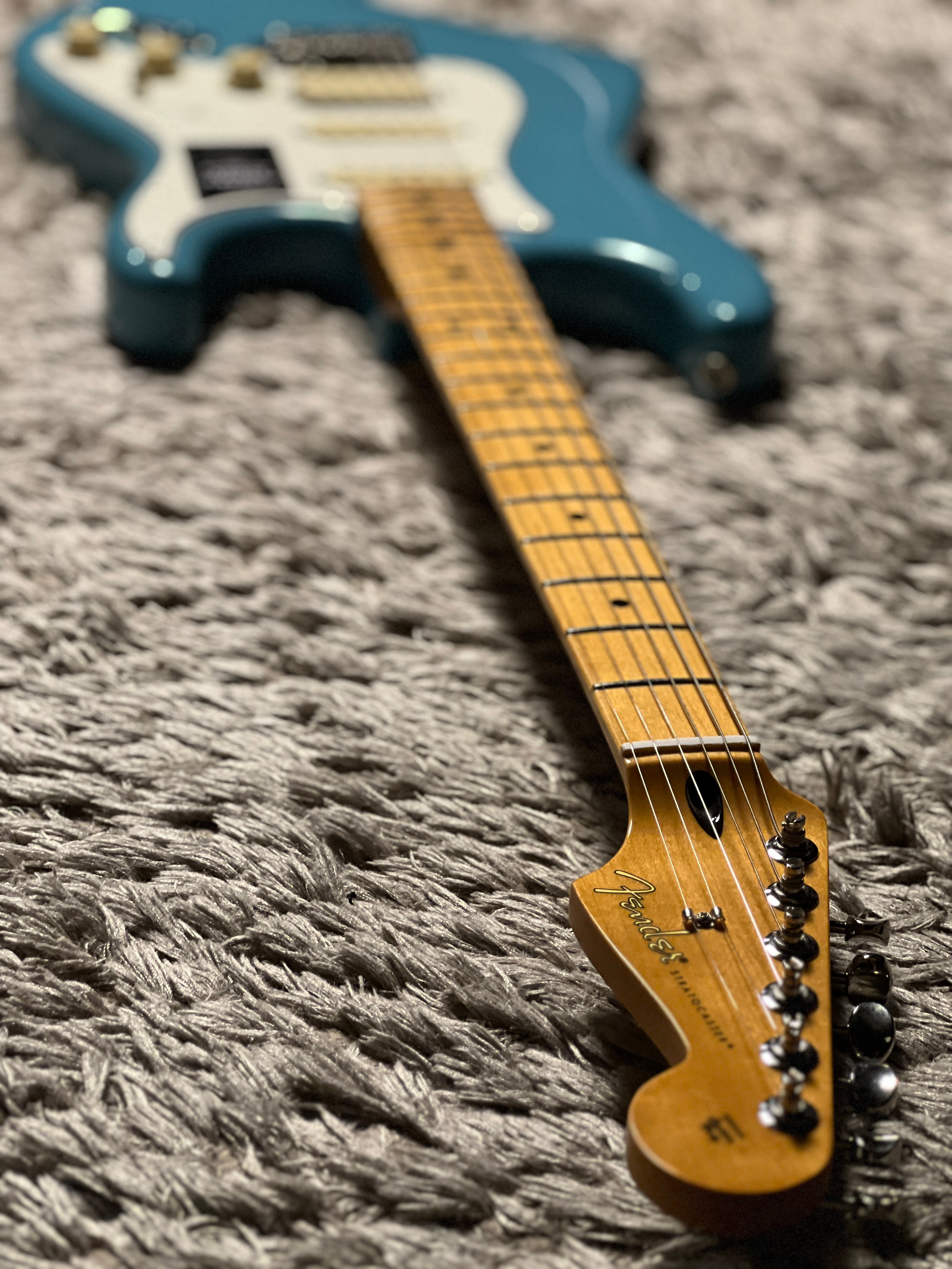 あ*な様 Fender Player II Series Stratocaste Fender Player II Stratocaster HSS With Maple FB In Aquatone Blue