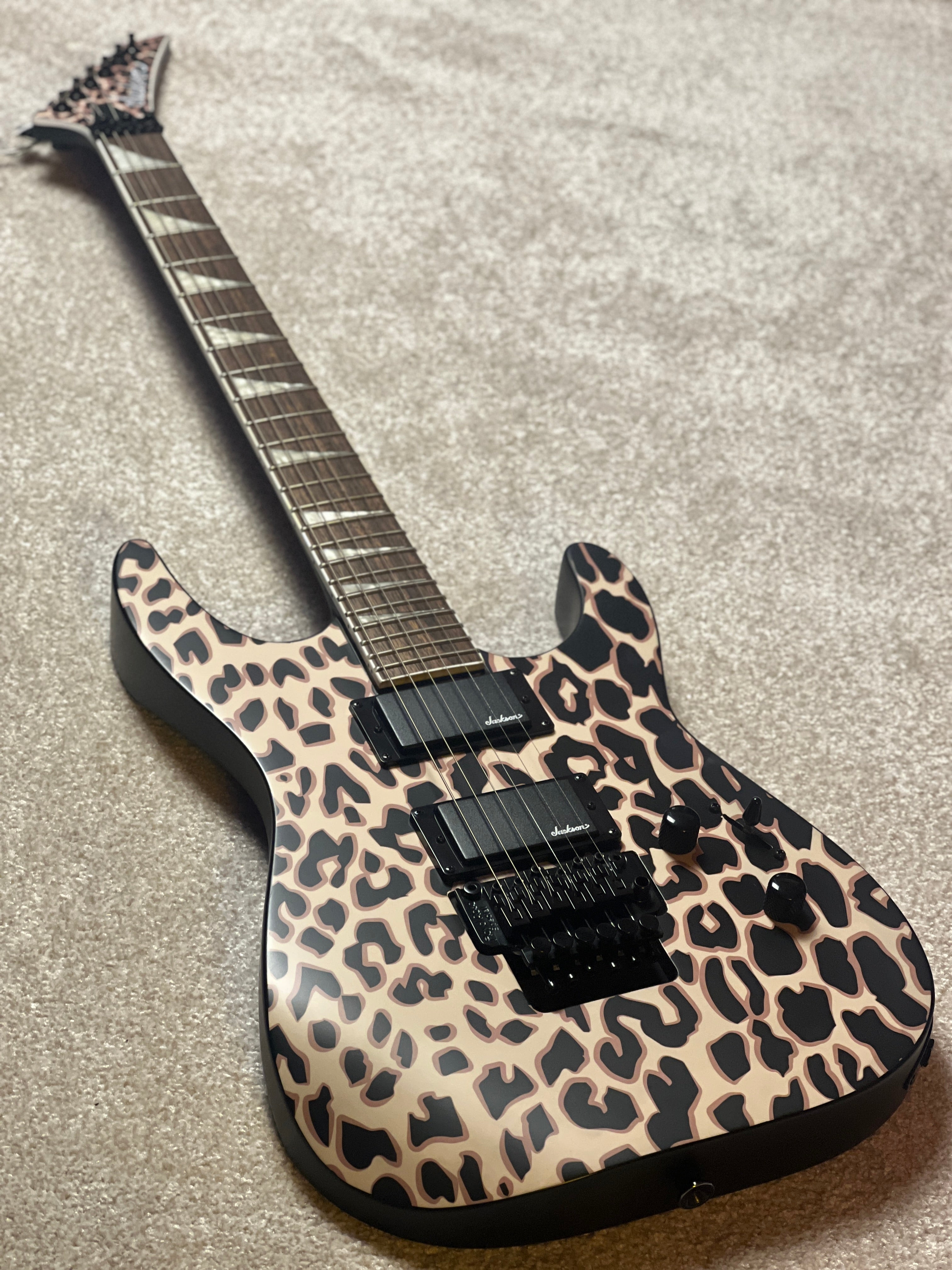 Jackson FSR X Series Soloist SLX DX with Laurel FB in Leopard