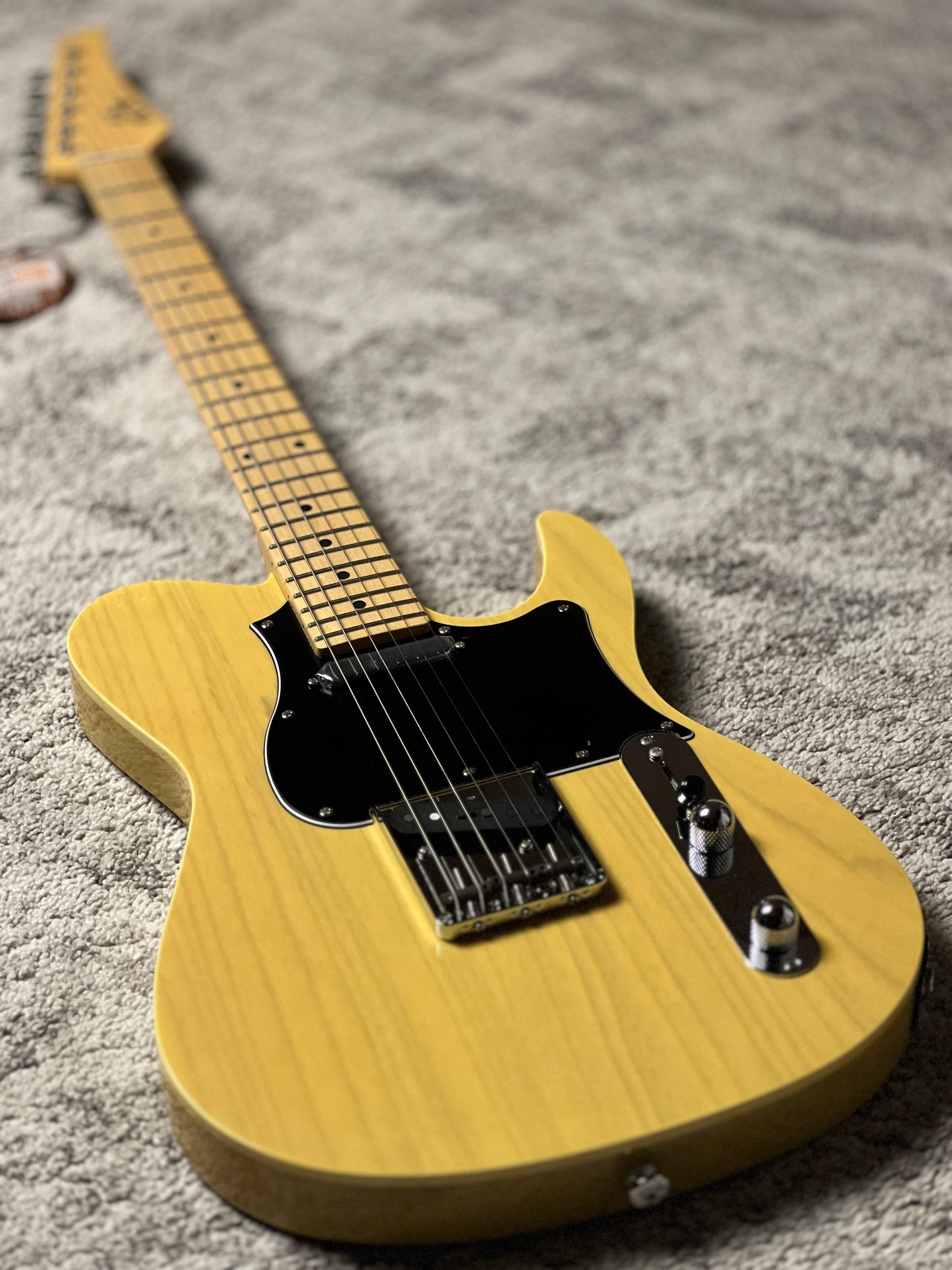 Fujigen FGN Iliad JIL2-ASH-M/OWB in Off White Blonde