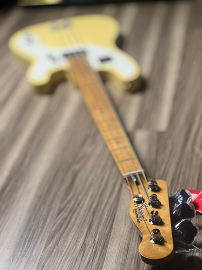 Fender American Vintera II 70s Telecaster Bass with Maple FB in Vintera White