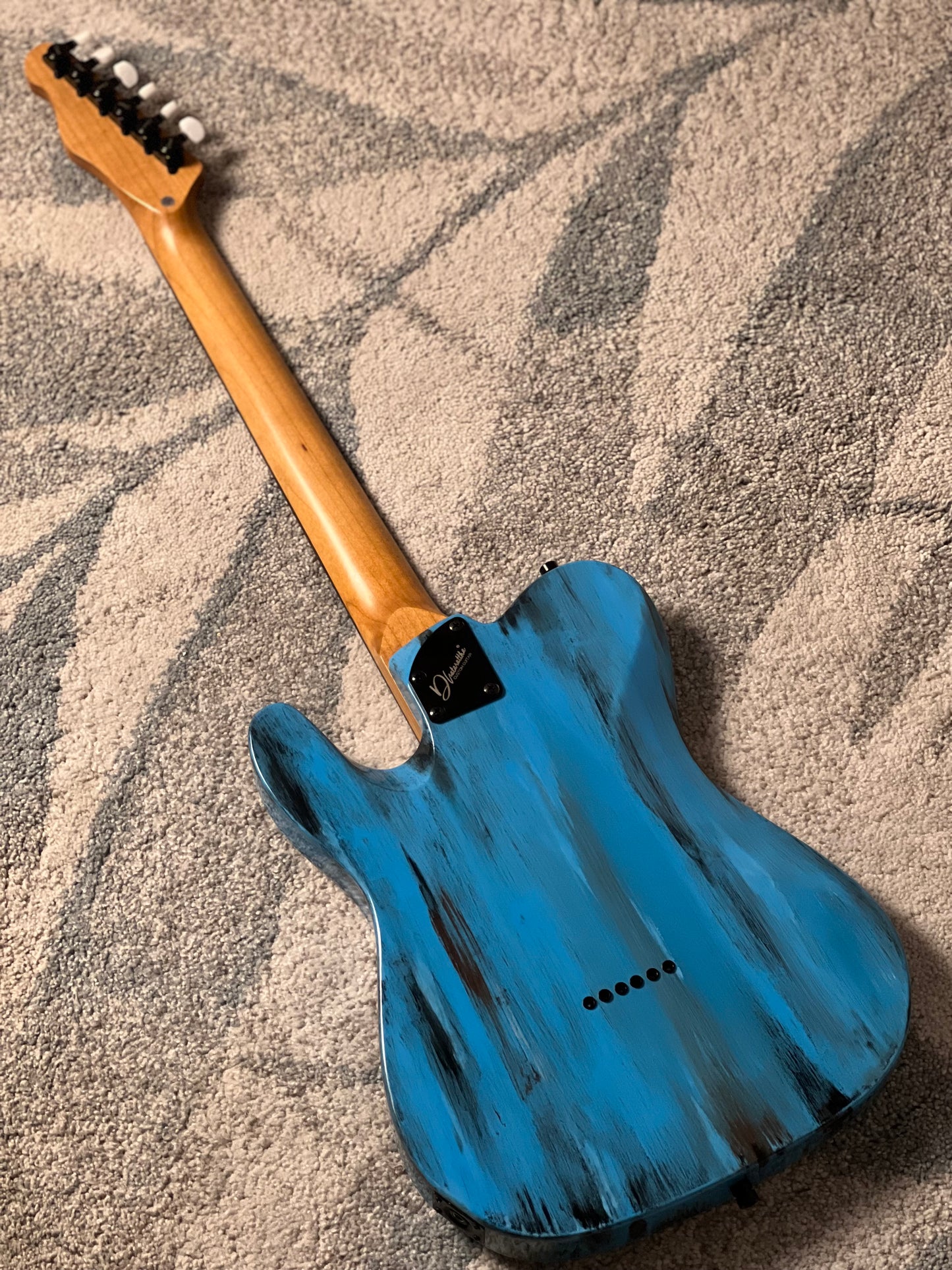Dhatarattha Custom DTL in Barn Find Blue with Rosewood FB