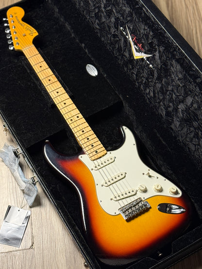 Fender Custom Shop 1968 Stratocaster Deluxe Closet Classic Maple in 3-color Sunburst CZ569243