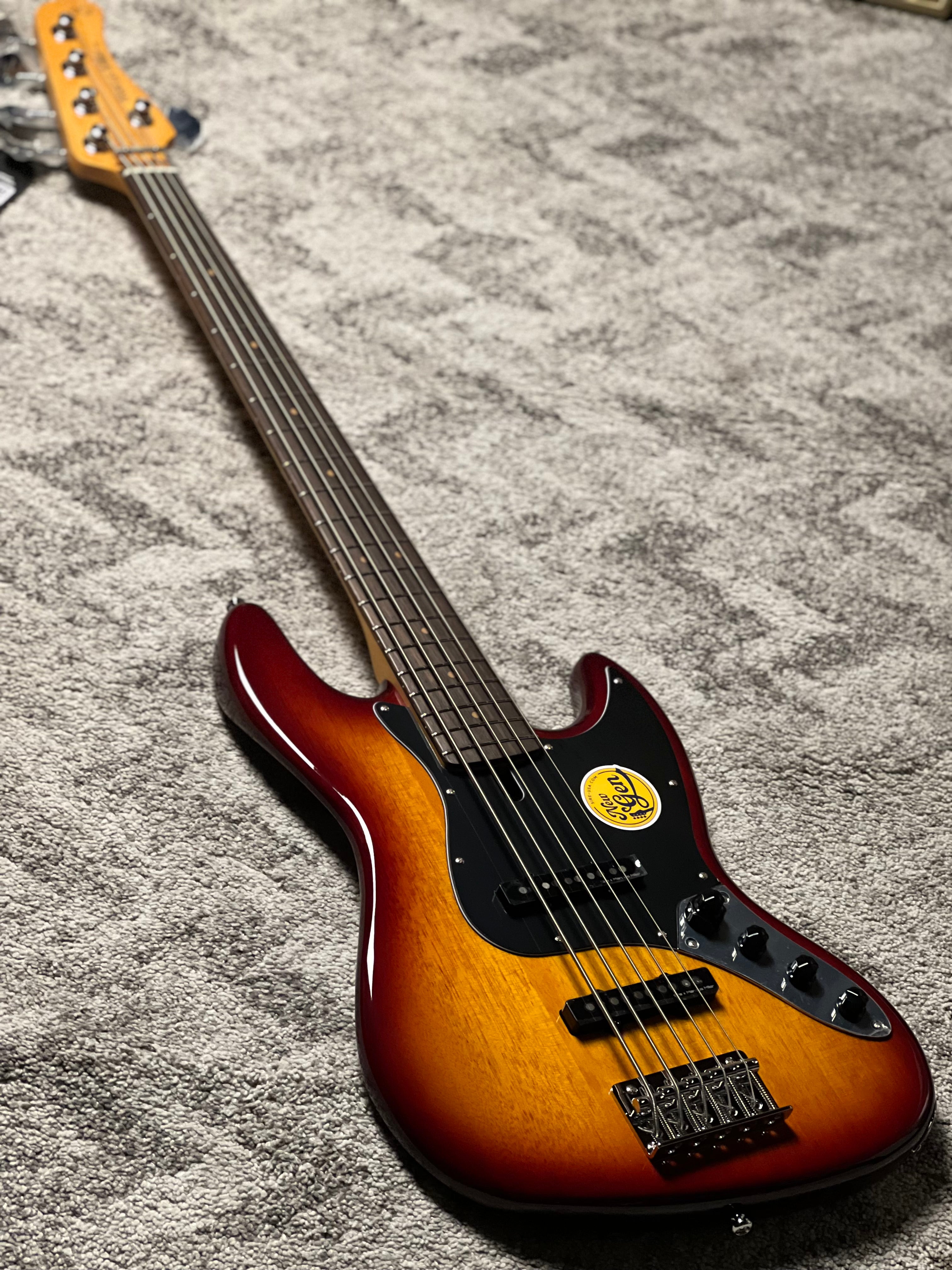 Sire Marcus Miller Bass V3-5 St New Gen in Tobacco Sunburst