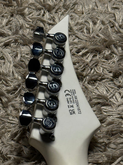 Solar A1.6VINTER in Pearl White Matte