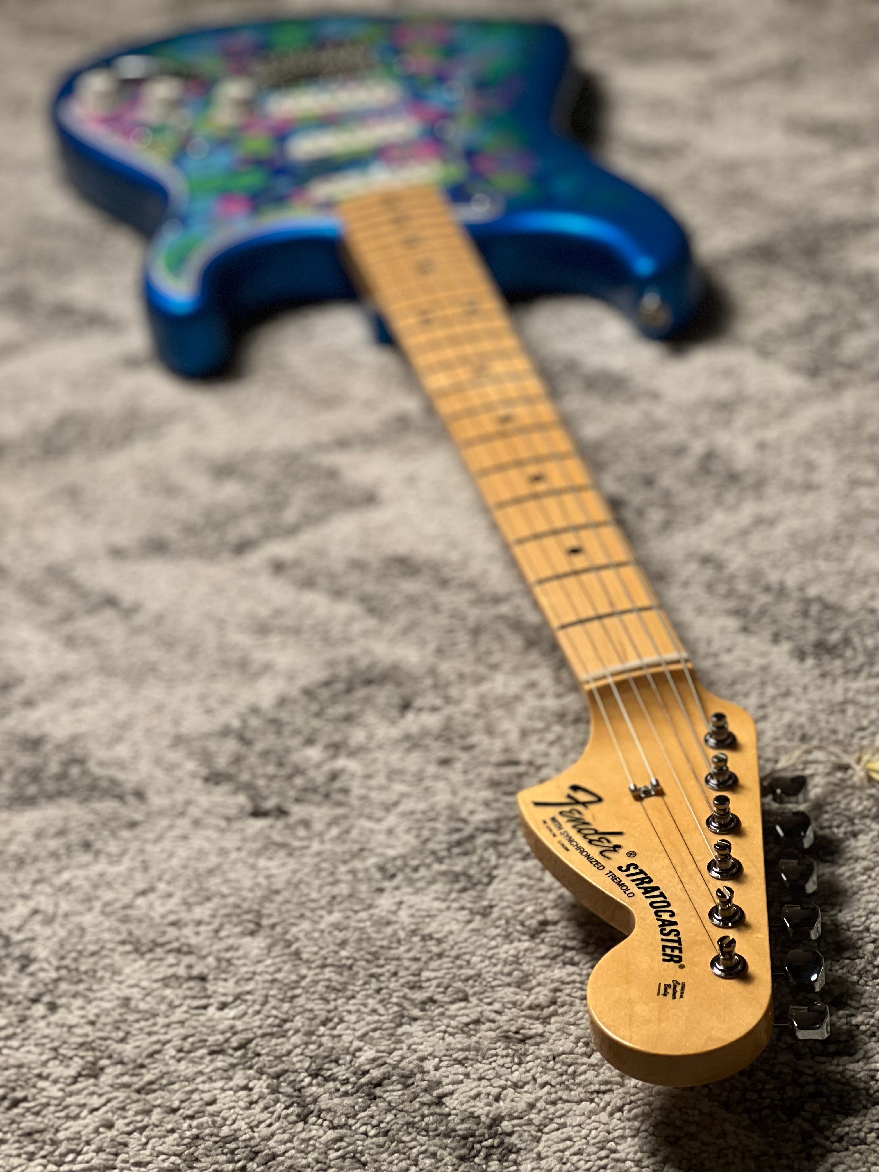 Fender MIJ Limited Stratocaster with Maple FB in Blue Flower