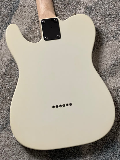SLX Raven Classic Essentials 22 with Maple FB in Vintage White