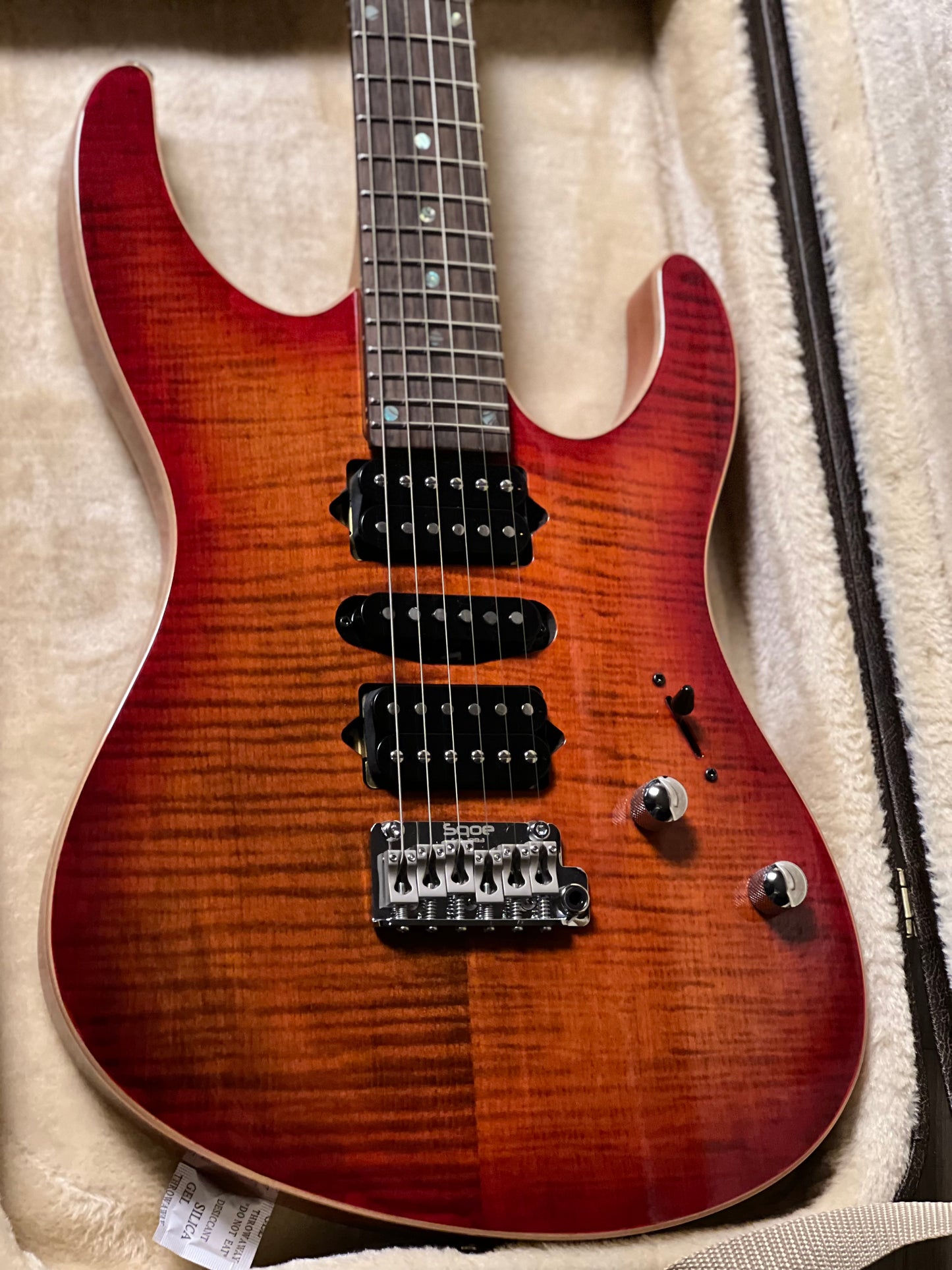 SQOE SEIB998 HSH CS in Volcanic Red