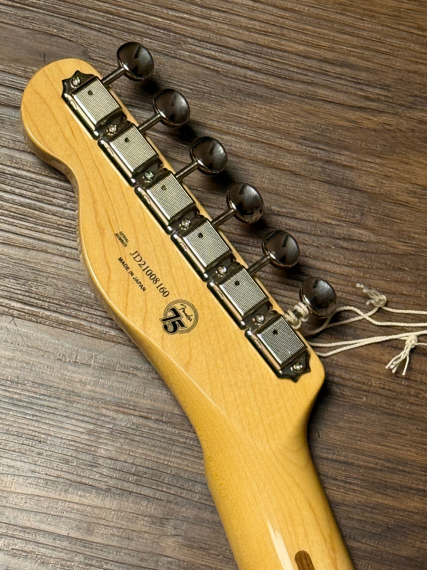 Fender Japan Offset Telecaster with Maple FB in Butterscotch Blonde JD21008160