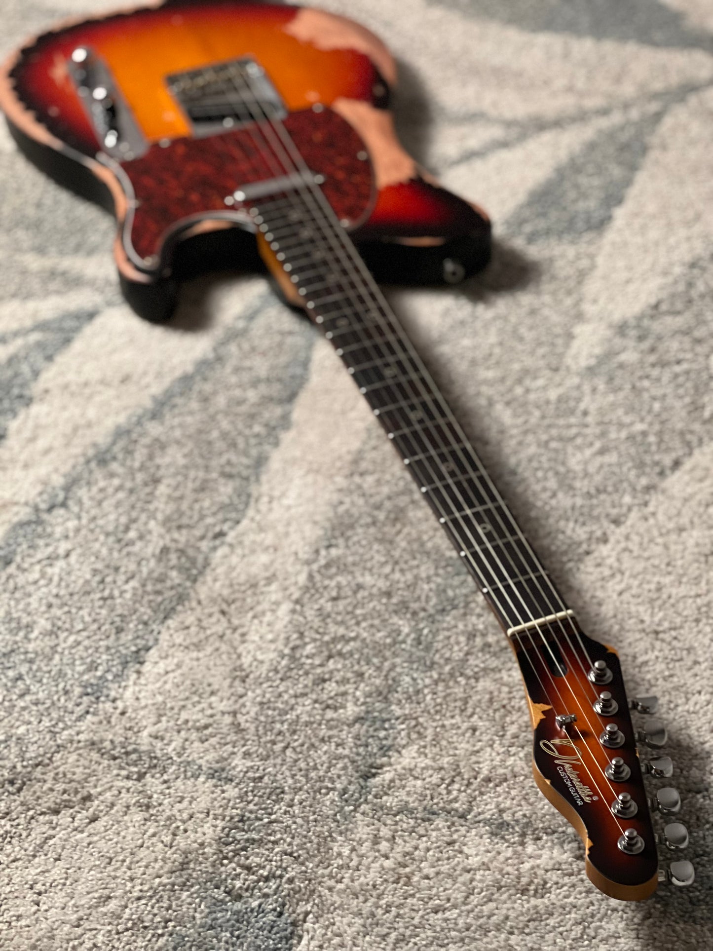 Dhatarattha Performance DTL in 3-Tone Sunburst with RW FB