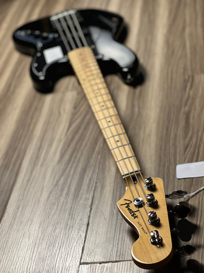 Fender Standard Jazz Bass with Maple FB in Black