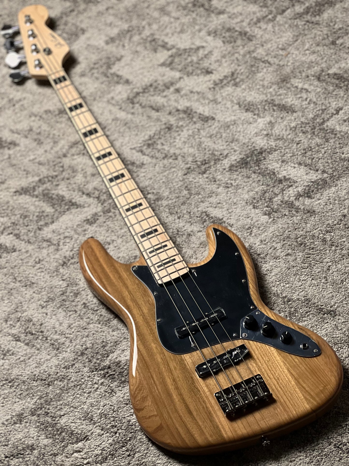 SLX Sparrow 70s Special Essentials with Maple FB in Vintage Natural